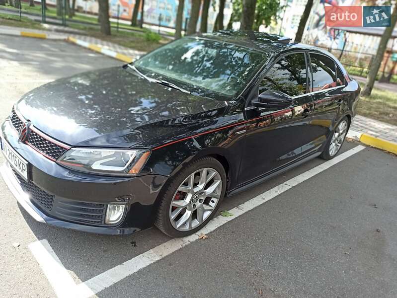 Седан Volkswagen Jetta 2014 в Киеве