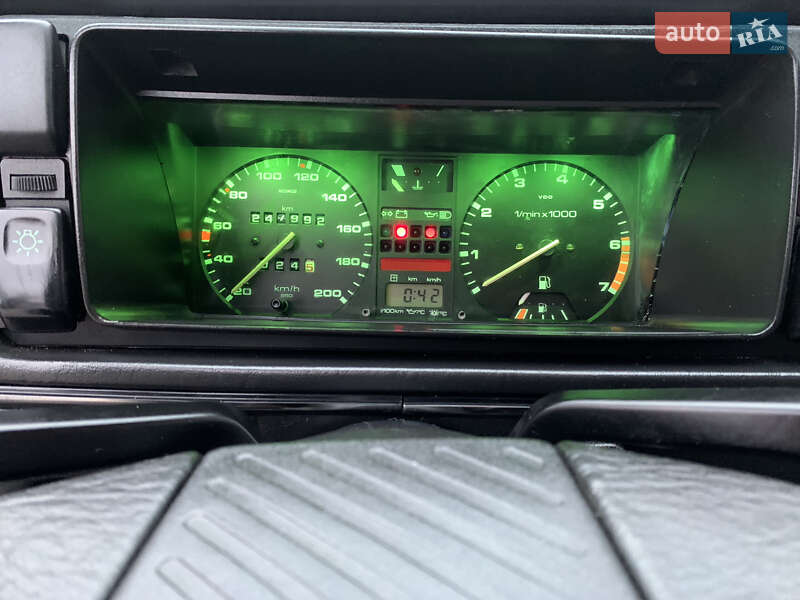 Седан Volkswagen Jetta 1988 в Корсуне-Шевченковском