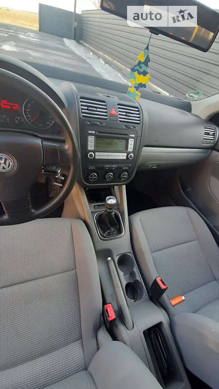 Седан Volkswagen Jetta 2006 в Василькові