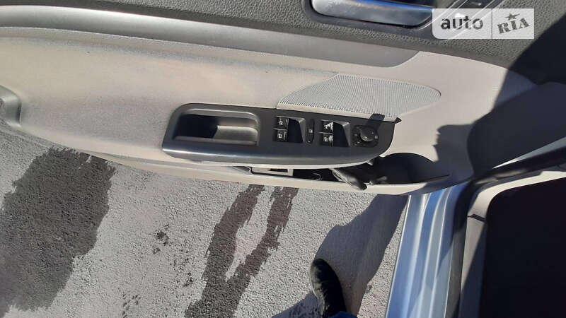 Седан Volkswagen Jetta 2006 в Василькові