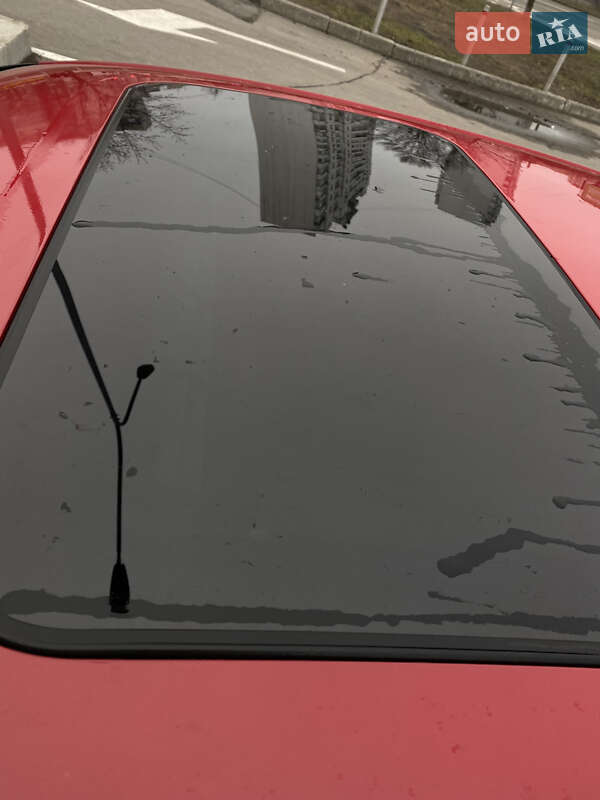 Седан Volkswagen Jetta 2014 в Києві