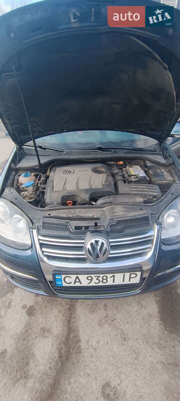 Седан Volkswagen Jetta 2009 в Золотоноше