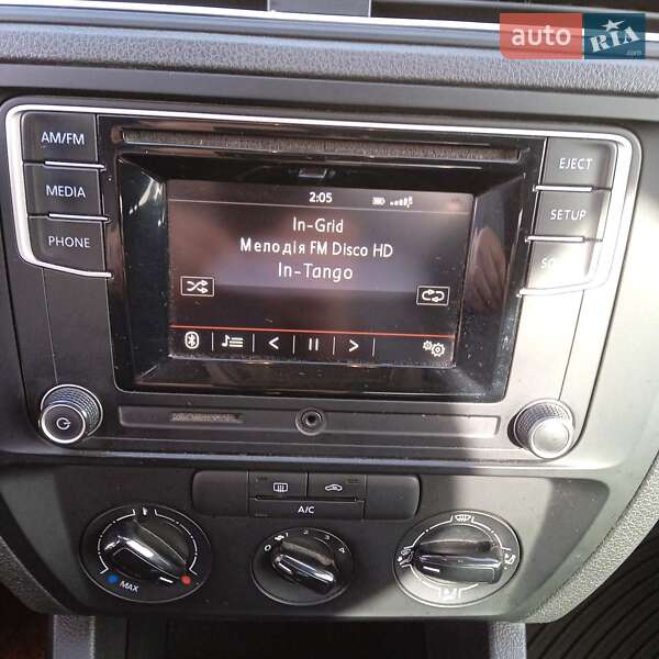 Седан Volkswagen Jetta 2016 в Харькове