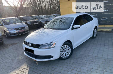 Седан Volkswagen Jetta 2013 в Львове