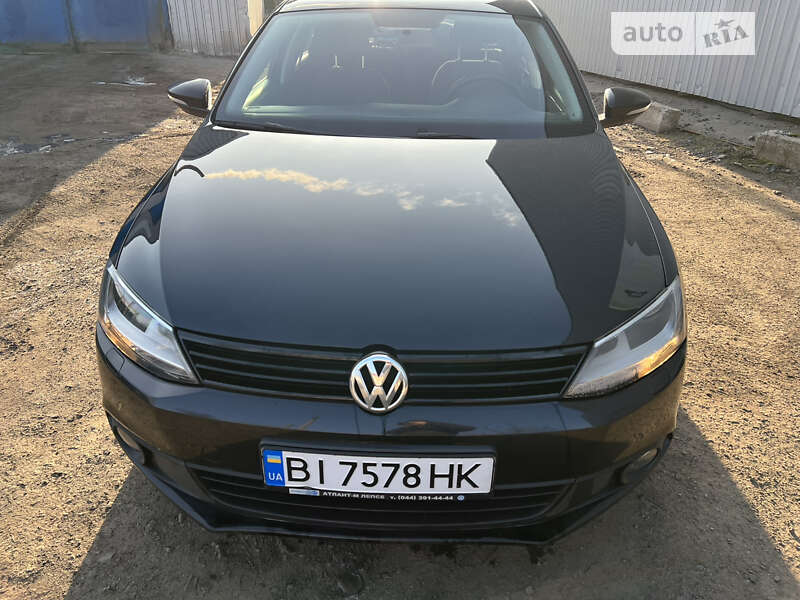 Седан Volkswagen Jetta 2012 в Полтаве