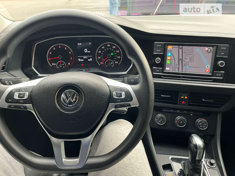 Volkswagen Jetta 2018