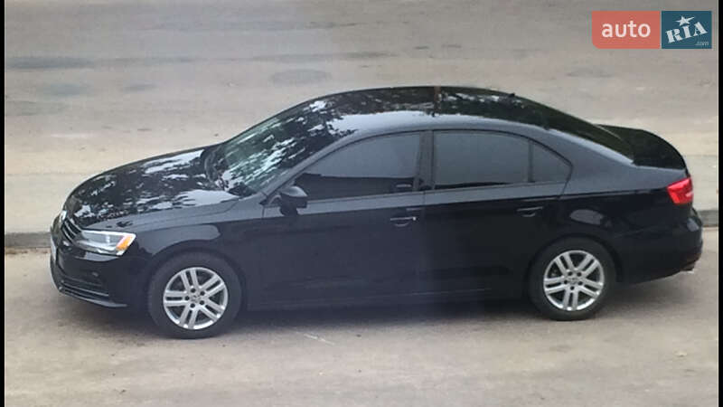 Седан Volkswagen Jetta 2014 в Львове