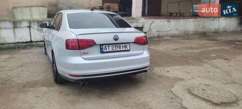 Седан Volkswagen Jetta 2017 в Ивано-Франковске
