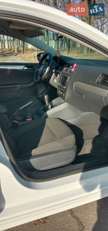 Седан Volkswagen Jetta 2016 в Умани фото 9 Седан Volkswagen Jetta 2016 в Умани