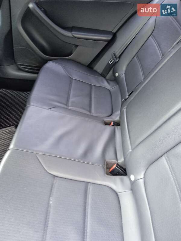 Седан Volkswagen Jetta 2014 в Одесі