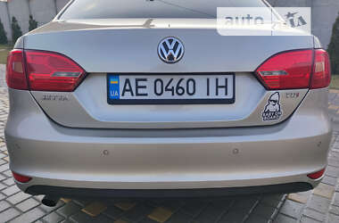 Седан Volkswagen Jetta 2012 в Днепре