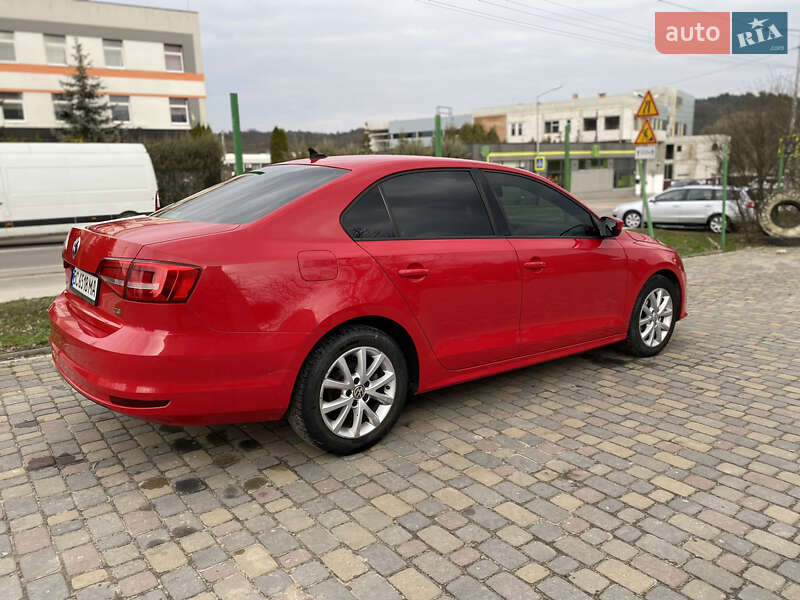 Седан Volkswagen Jetta 2015 в Львове фото 4 Седан Volkswagen Jetta 2015 в Львове