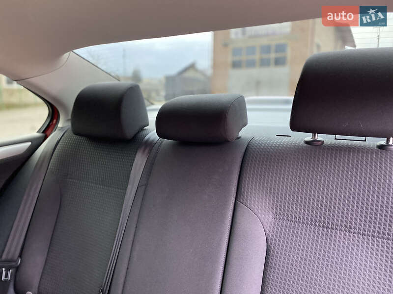 Седан Volkswagen Jetta 2015 в Львове фото 31 Седан Volkswagen Jetta 2015 в Львове
