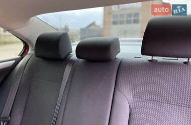 Седан Volkswagen Jetta 2015 в 