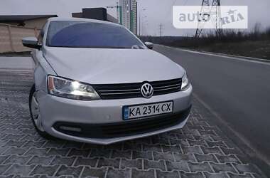 Седан Volkswagen Jetta 2013 в Києві