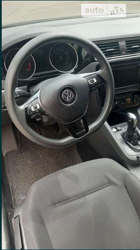 Седан Volkswagen Jetta 2015 в Києві фото 3 Седан Volkswagen Jetta 2015 в Києві