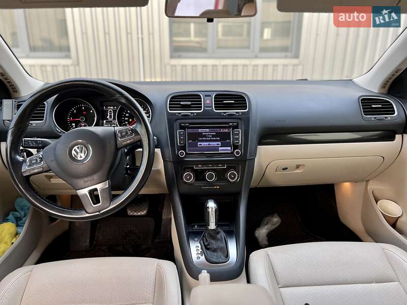 Універсал Volkswagen Jetta 2013 в Мукачевому