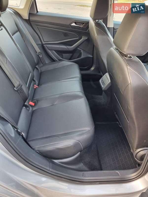 Седан Volkswagen Jetta 2019 в Києві