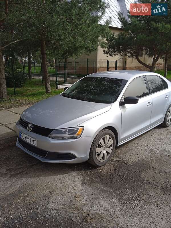 Седан Volkswagen Jetta 2014 в Львове