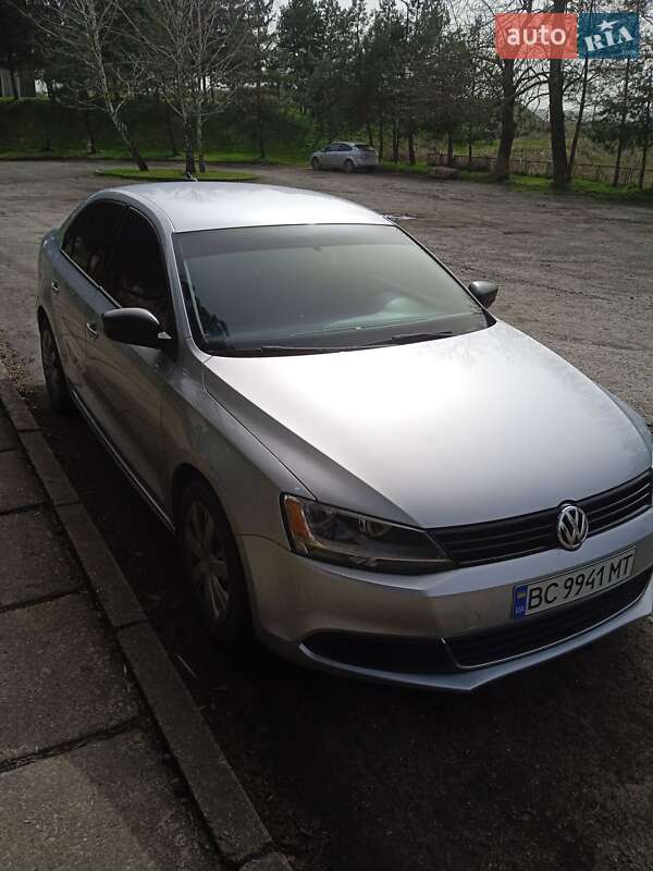 Седан Volkswagen Jetta 2014 в Львове