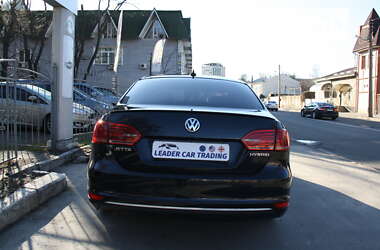 Седан Volkswagen Jetta 2012 в Харкові