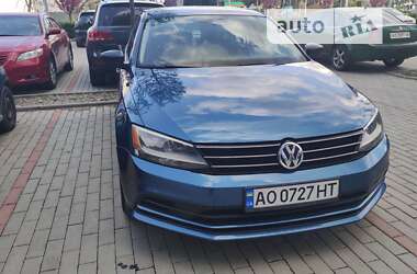 Седан Volkswagen Jetta 2015 в Ужгороді