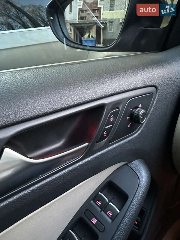 Седан Volkswagen Jetta 2016 в Одесі