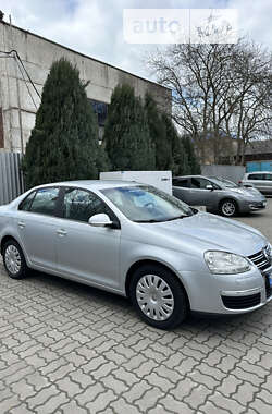 Седан Volkswagen Jetta 2006 в Луцке