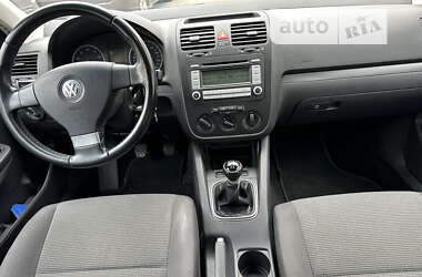 Седан Volkswagen Jetta 2006 в Луцке