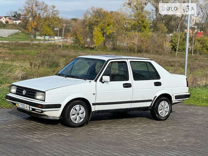 Седан Volkswagen Jetta 1986 в Жовкве