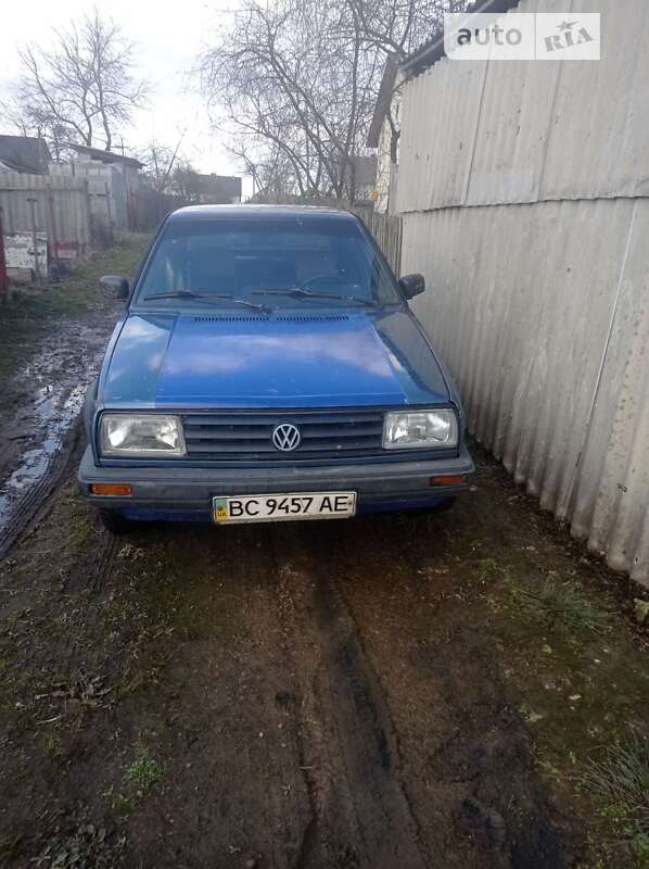Седан Volkswagen Jetta 1988 в Новояворівську