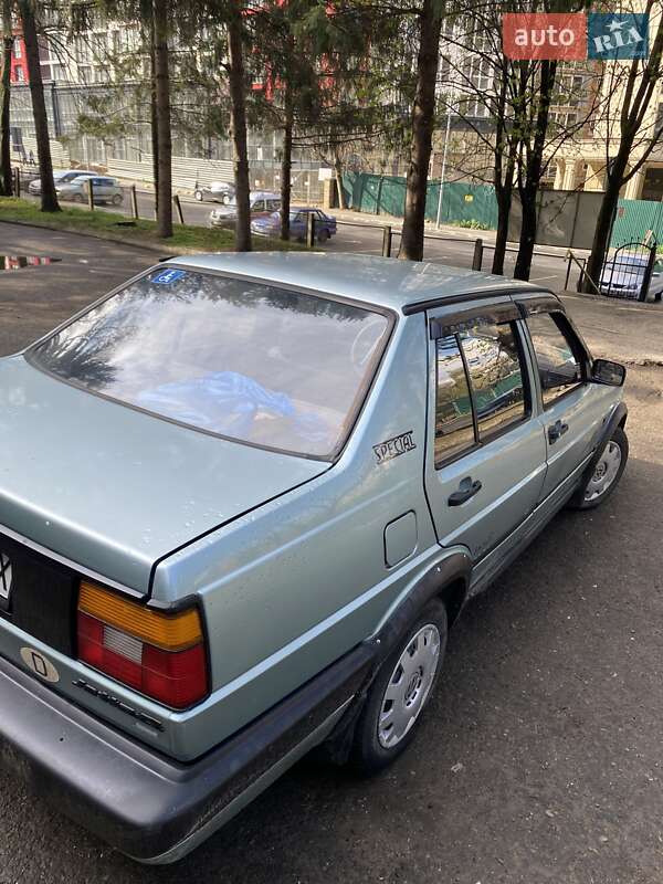 Седан Volkswagen Jetta 1990 в Черновцах