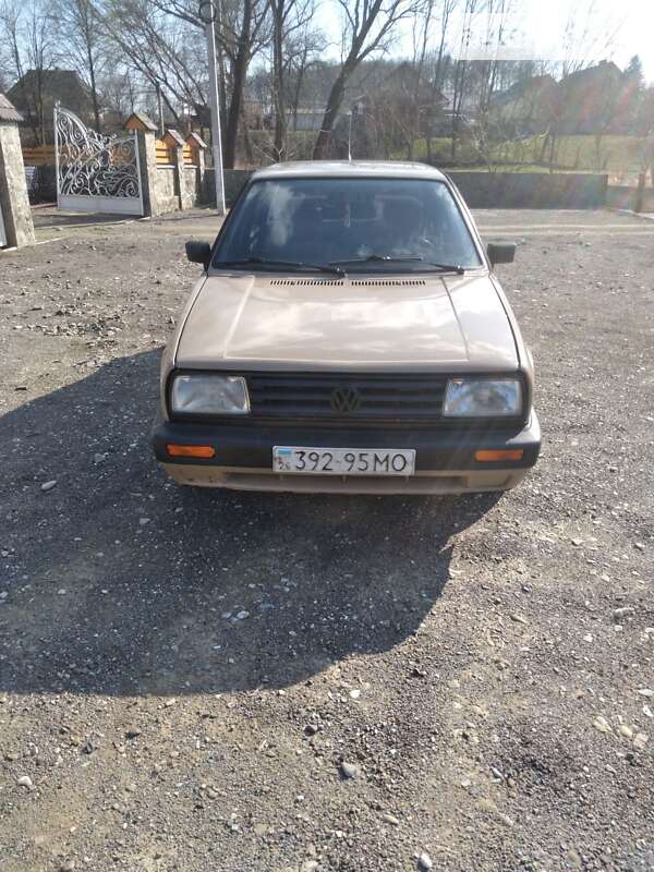 Седан Volkswagen Jetta 1984 в Черновцах