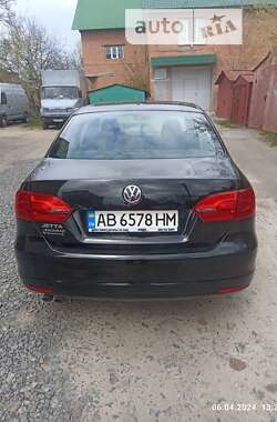 Седан Volkswagen Jetta 2013 в Виннице