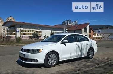 Седан Volkswagen Jetta 2014 в Киеве