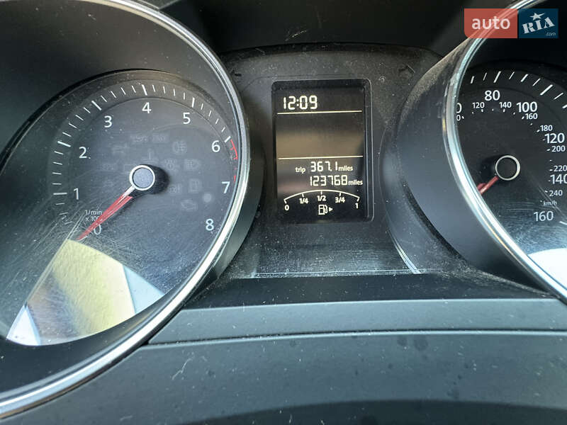 Седан Volkswagen Jetta 2016 в Ровно