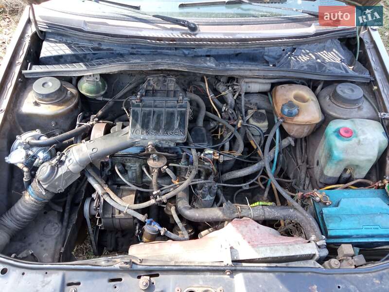 Седан Volkswagen Jetta 1986 в Ямполе