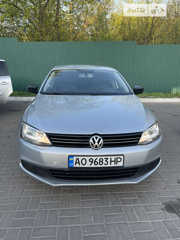 Седан Volkswagen Jetta 2013 в Киеве