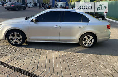 Седан Volkswagen Jetta 2013 в Киеве