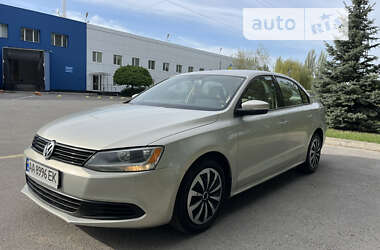 Седан Volkswagen Jetta 2011 в Днепре