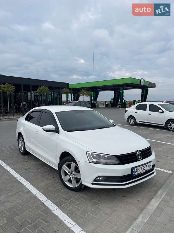 Volkswagen Jetta 2016