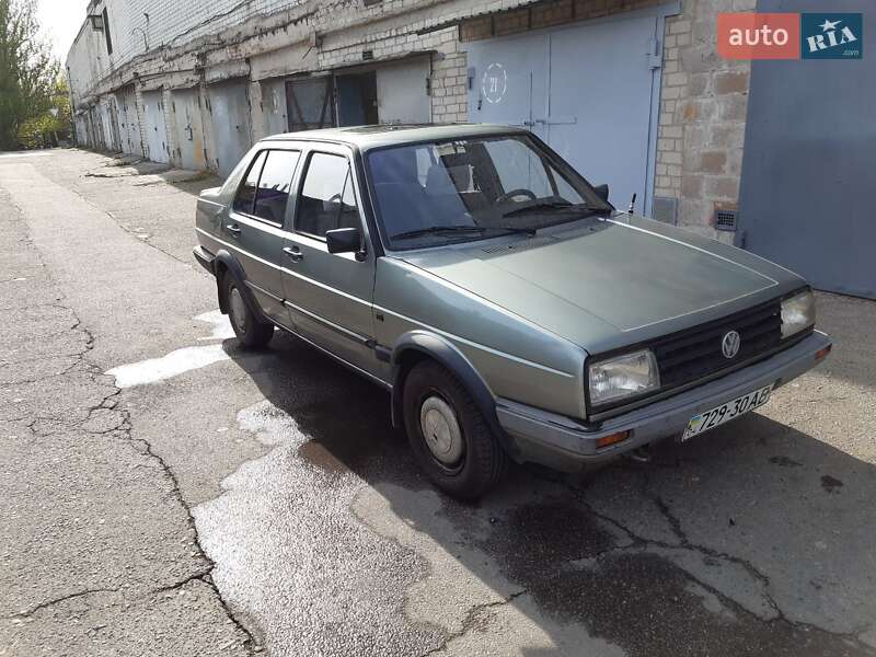 Седан Volkswagen Jetta 1988 в Днепре