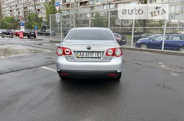Седан Volkswagen Jetta 2008 в Киеве
