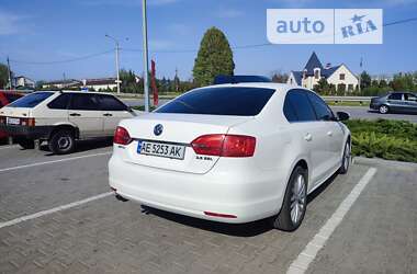 Седан Volkswagen Jetta 2011 в Дніпрі