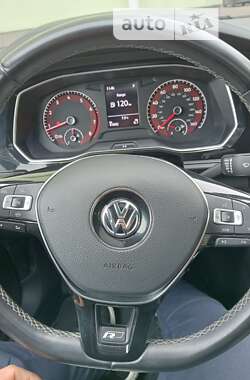 Седан Volkswagen Jetta 2018 в Ровно