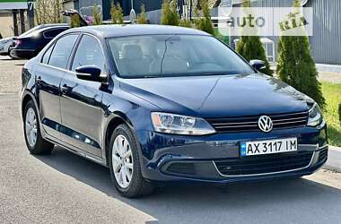 Седан Volkswagen Jetta 2013 в Харькове