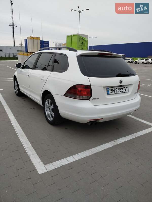 Универсал Volkswagen Jetta 2012 в Сумах