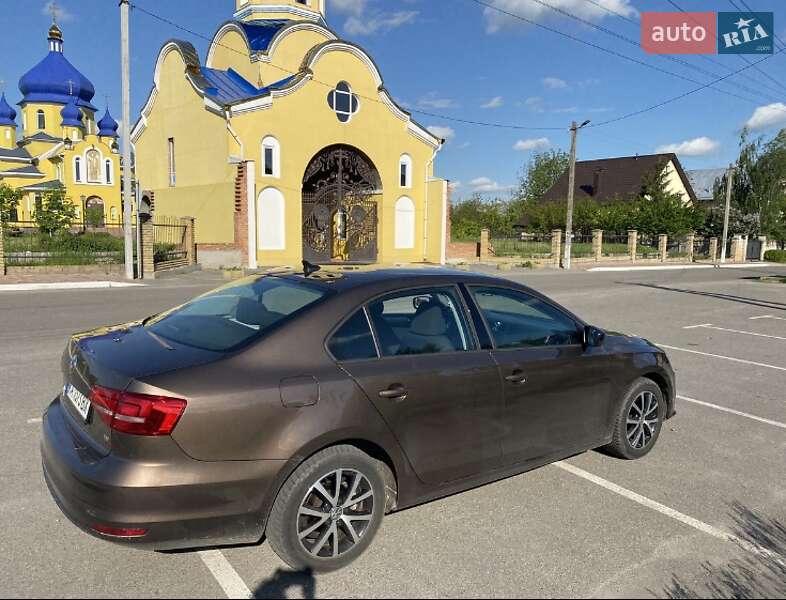 Седан Volkswagen Jetta 2014 в Киеве