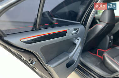 Седан Volkswagen Jetta 2015 в 