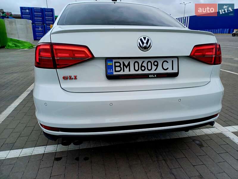 Седан Volkswagen Jetta 2016 в Тернополе